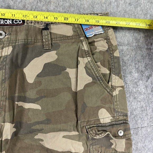 Iron Co Shorts Men's 40 Green Camouflage Baggy‎ Wide Leg Y2K Cargo NWT - Picture 6 of 13